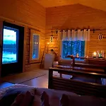Kutulammen Eraemoekki Saunalla * Ranua