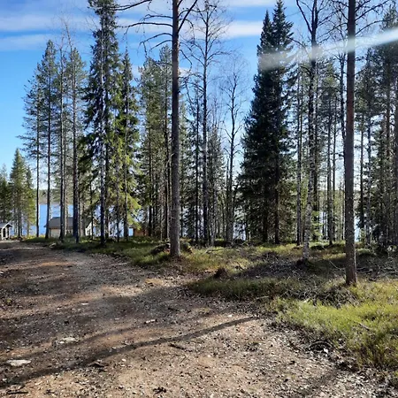 Kutulammen Eraemoekki Saunalla Chalet