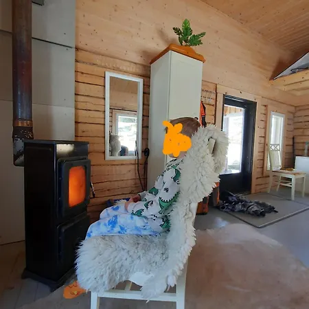 Chalet Kutulammen Eraemoekki Saunalla *