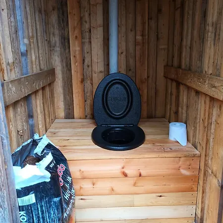 Kutulammen Eraemoekki Saunalla Chalé