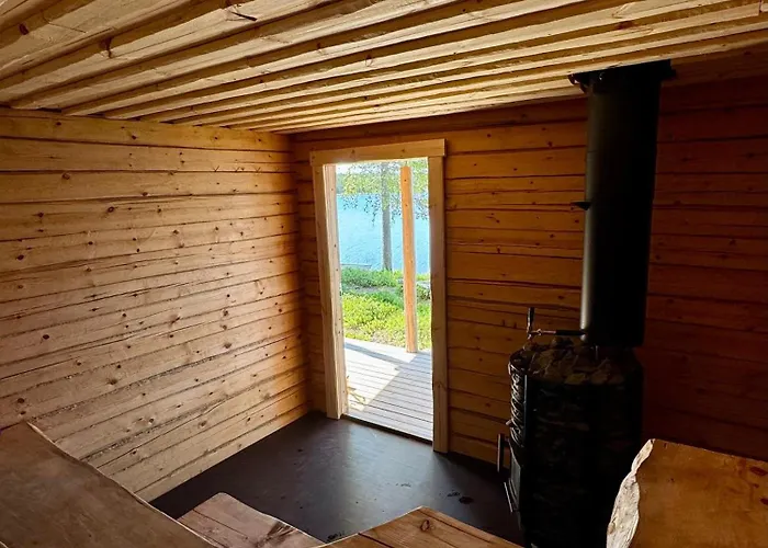 Kutulammen Eraemoekki Saunalla Horská chata Ranua